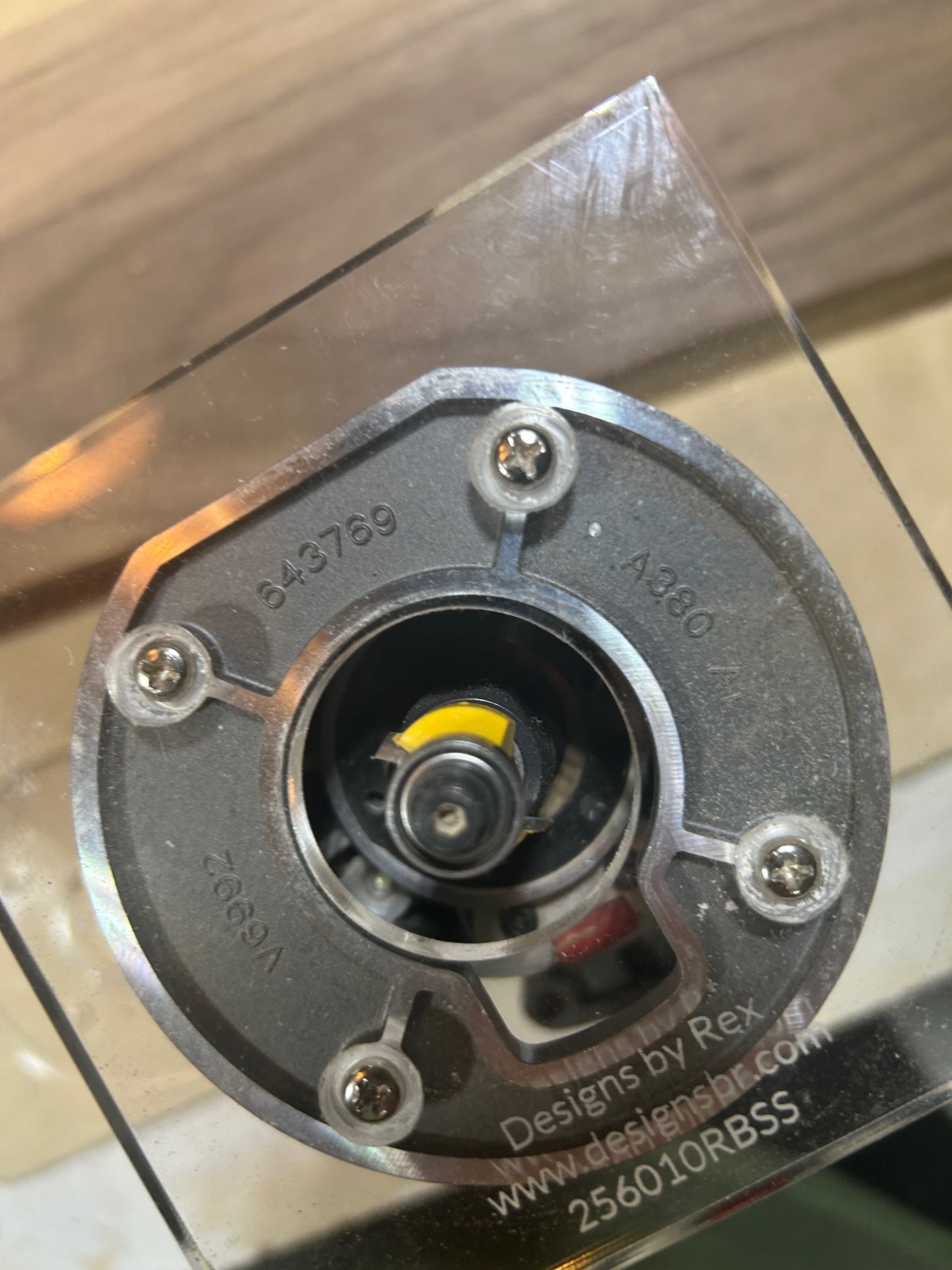 Acrylic Router Base Plates for Milwaukee M18 FUEL Palm Router – 3 Shapes, 3 Sizes 1/4" or 3/8" thickness available